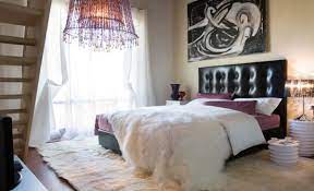It also has a more artistic side. 26 Dreamy Feminine Bedroom Interiors Full Of Romance And Softness