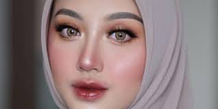 mua rias hijaber dengan barbie look