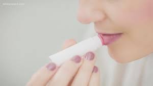 verify does lip balm dry out your lips