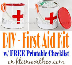 20  DIY First Aid Kits landeelu com