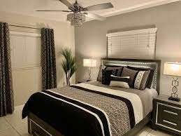 What Color Bedding Goes With Gray Walls