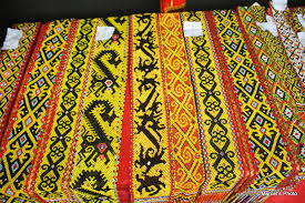 Batik merupakan pakaian tradisional khas indonesia yang cocok didesain dalam model apapun. 87 Gambar Batik Dayak Paling Bagus Gambar Pixabay