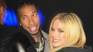 who is avril lavigne dating now 2023