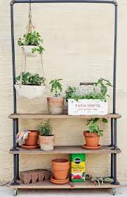 Outdoor Shelves To Diy For Stylish