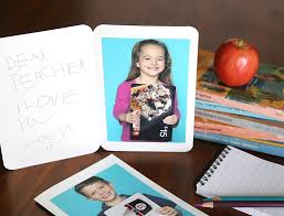use a photo of your child as a gift card holder