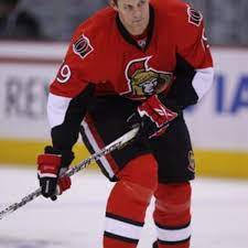 Jason anthony rocco spezza (born june 13, 1983) is a canadian professional ice hockey centre currently playing for the ottawa senators of the national hockey league (nhl). Ottawa Senators Star Jason Spezza Out 6 8 Weeks With Torn Mcl In Knee The Hockey News On Sports Illustrated