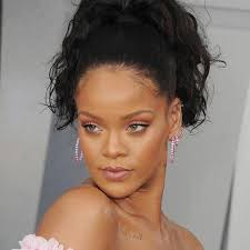 rihanna and how to get a trendy makeup