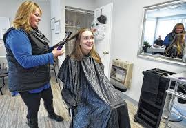 nail salon in west pittston offers