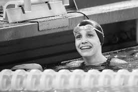 9 февраля 2002 года, лейквилл, миннесота, сша) — американская пловчиха, специализирующаяся в плавании на спине и баттерфляем. Regan Smith Breaks Missy Franklin S 13 14 Record In 100 Back Swimming Photography Missy Franklin Olympic Swimmers