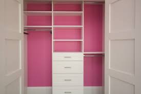 cómo organizar el armario del cuarto de