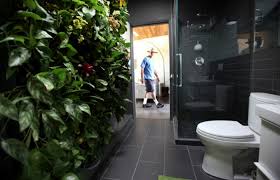 creative ways to use plants in the bathroom