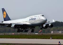 lufthansa fly its boeing 747 400s