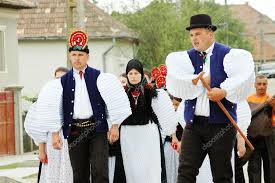 traditional hungarian clothes