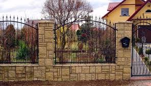 Огради.направа на огради от бетон.зидане на огради.кофраж за ограда гр. Ograda 112 Snimki Krasivi Universalni Vidove Ogradi Za Chastna Ksha I Vila