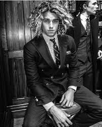 Jay alvarrez is an actor, known for deported (2021) and 50 minutes to save the world (2019). Jayalvarreznation Curly Hair Men Long Hair Styles Men Jay Alvarrez