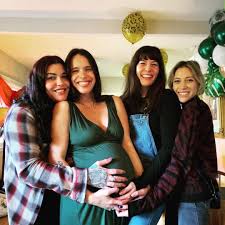 Chelsea tyler breaking news, photos, and videos. Pregnant Chelsea Tyler S Baby Shower With Sisters Aimee Preston People Com