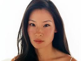 lucy liu apologises over filipino remarks