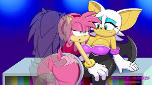 Rouge The Bat Gets Cucked By Amy Rose watch online
