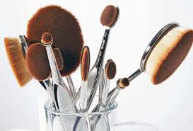 artis cofounder matthew waitesmith on everything you need to know about makeup brushes