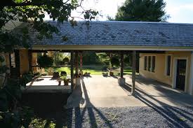 Post And Beam Breezeway With Slate Roof