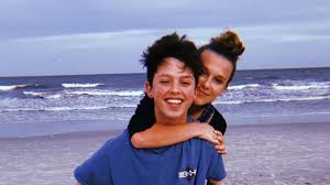 Millie bobby brown (born 19 february 2004) is an english actress, model and producer. Who Is Jacob Sartorius Millie Bobby Brown S Boyfriend Is A Teen Music Star