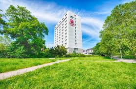 closest hotels to turmberg karlsruhe