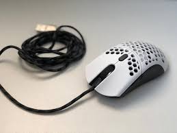 Another Finalmouse Ultralight Pro With Ceesa Paracord And Ms 3 Hyperglides Album On Imgur