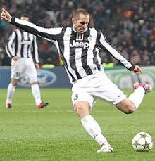 Juventus defender subbed off within 20 mins with apparent injury. Giorgio Chiellini Wikipedia