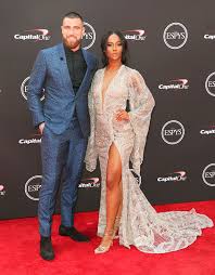 Travis kelce and his longtime girlfriend have ended their relationship, the kansas city chiefs tight end confirmed on tuesday night. Travis Kelce Gf Kayla Nicole Are Reportedly Back Together Hollywood Life