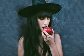 witch makeup ideas to conjure up a