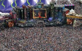 | looking for the best festival backgrounds? Concerts Music Festival Tomorrowland Crowds Hd Wallpapers Desktop And Mobile Images Photos