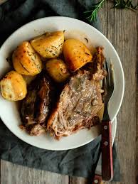 slow cooked leg of lamb with potatoes