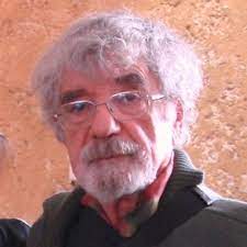 In constrast to luhmann maturana considers social system as behavioural do not forget that the fundamental purpose of luhmann's theory is his. Humberto Maturana Wikipedia