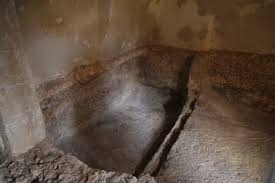 This tomb was discovered in 1867, at which time it was proposed that this was the burial place of jesus, mainly because of its nearness to what. 32 Golgotha And The Tomb The Holy Land
