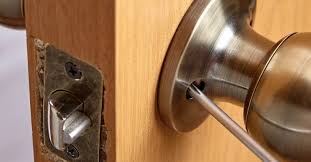 Remove Door Handle With A Bathroom Lock