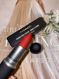 nib mac powder kiss lipstick 922 werk