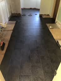 how to lay sheet vinyl flooring in a