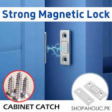 magnetic door closer catcher with