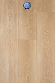 light wood vinyl plank flooring