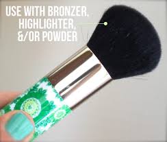 my favorite little y mu kabuki brush