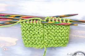 Make a slip knot and cast on the number of stitches you would like to knit in the row. How To Knit The Garter Stitch Step By Step Tutorial For Beginners