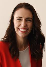 Jacinda ardern, new zealand politician who in 2017 became leader of the new zealand labour party and then, at age 37, the country's youngest prime minister in more than 150 years. Datei Jacinda Ardern 2019 Cropped Jpg Wikipedia