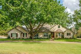 homes near lovejoy independent