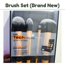 giveaway free tobless makeup brush