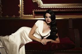 Lana del rey, the weeknd. Video Young Beautiful De Lana Del Rey Hablatumusica