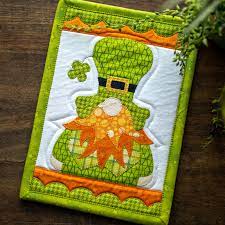 irish gnome mug rug kit 630282365803