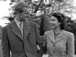 Filippo, noto anche come il duca di edimburgo, sposò elisabetta nel 1947 ed è stato il consorte più longevo nella storia britannica. 9uugxr 8wmu1bm