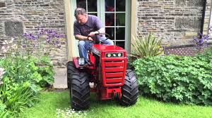 articulated 4x4 wheel horse tractor