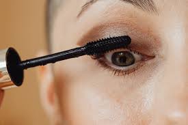eye cosmetics and ocular health
