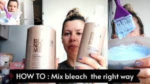 mix hair bleach when lightening your
